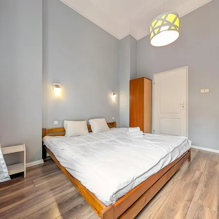 Апартаменты Rynek Spirit By Bookinghost Вроцлав